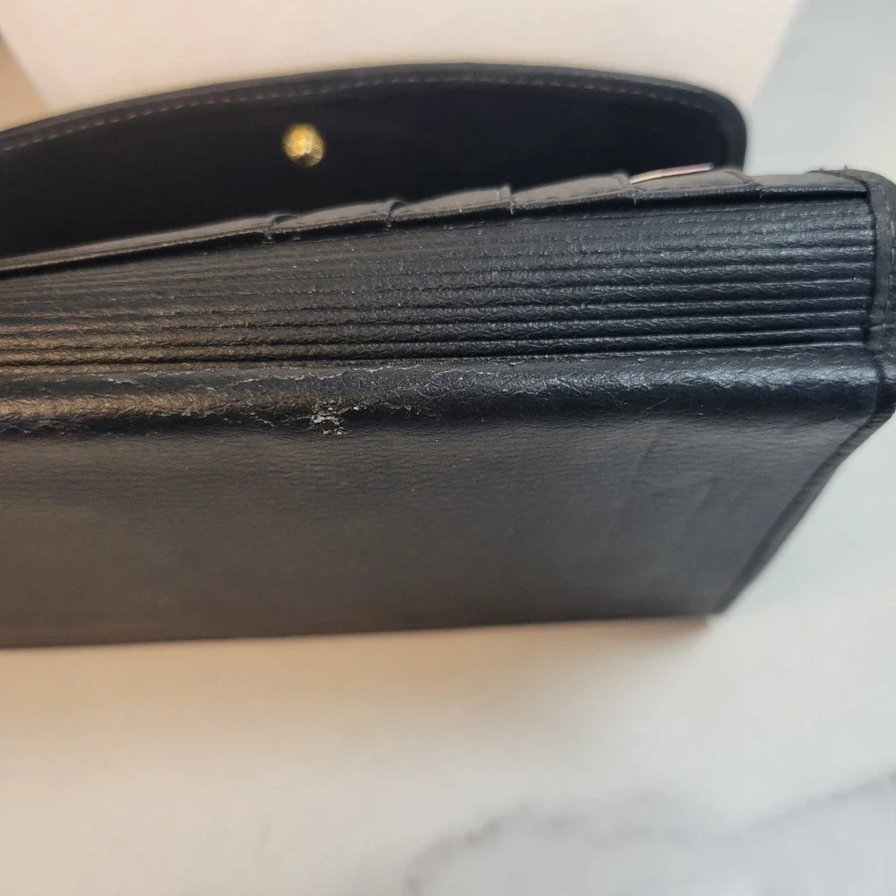 Buxton black leather